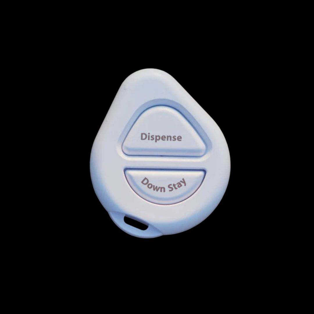 TREAT & TRAIN REMOTE DOG TRAINER